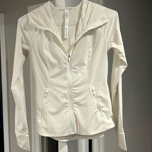 Lululemon Mist Over Windbreaker - White - size 4